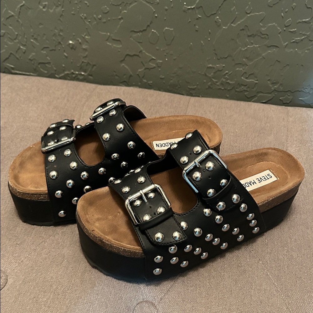 Steve Madden Black Studded Platform Slides